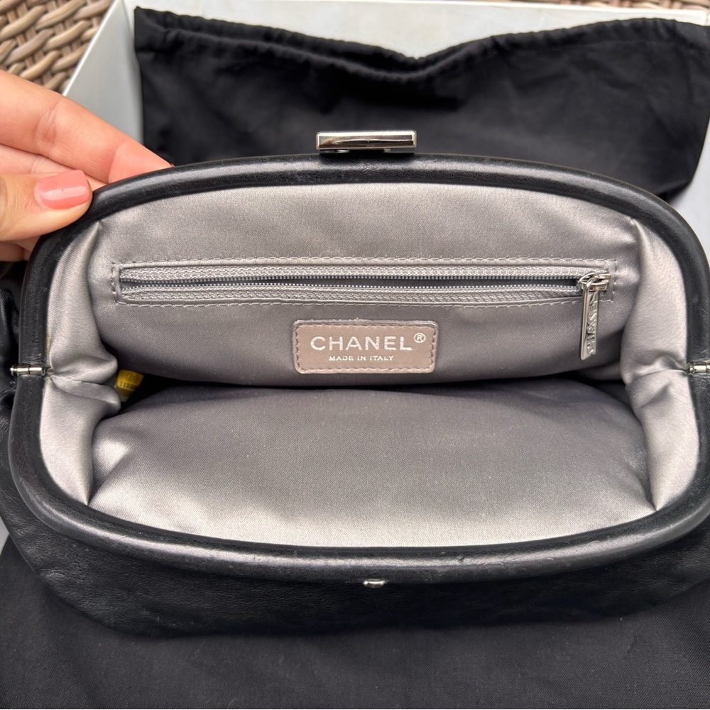 Authentic CHANEL RARE black mini rock & chain silver hardware bag - Picture 9 of 15